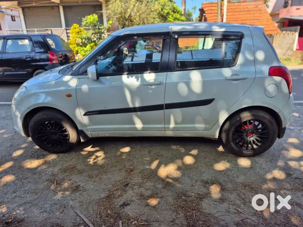 Maruti Suzuki Swift Petrol 115594 Km Driven