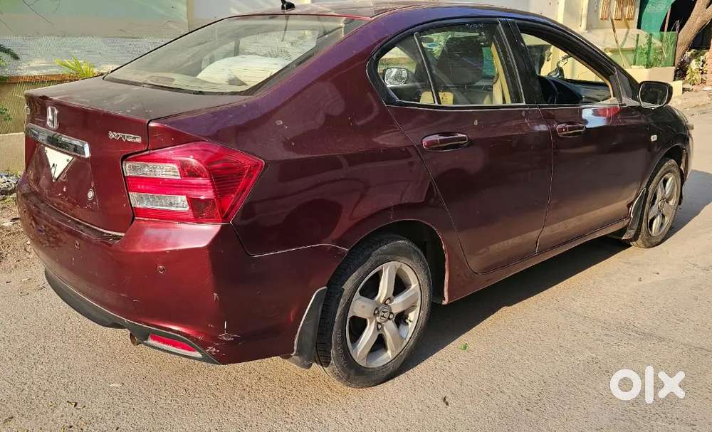 Honda City Petrol Manual 2012 Showroom Track