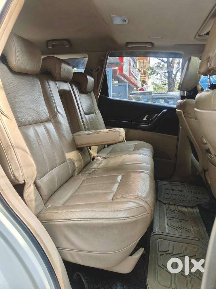 Mahindra Xuv500 2.2 W10, 2016, Diesel