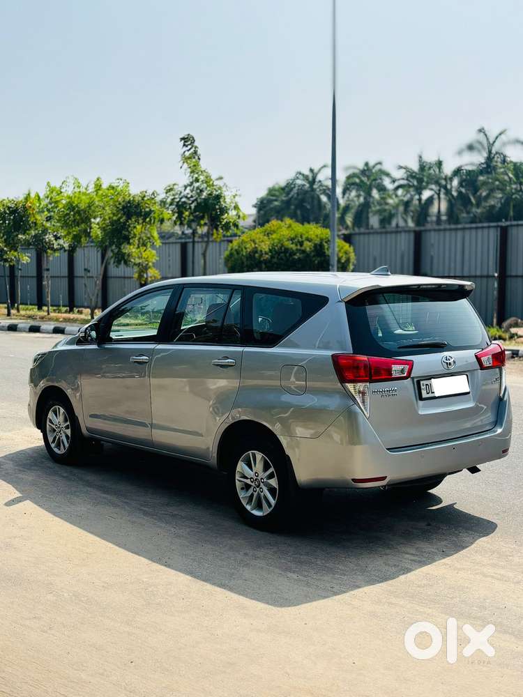 Toyota Innova Crysta