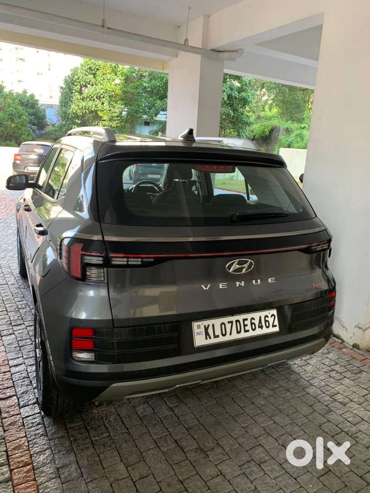 Hyundai Venue 2024 First Owner
