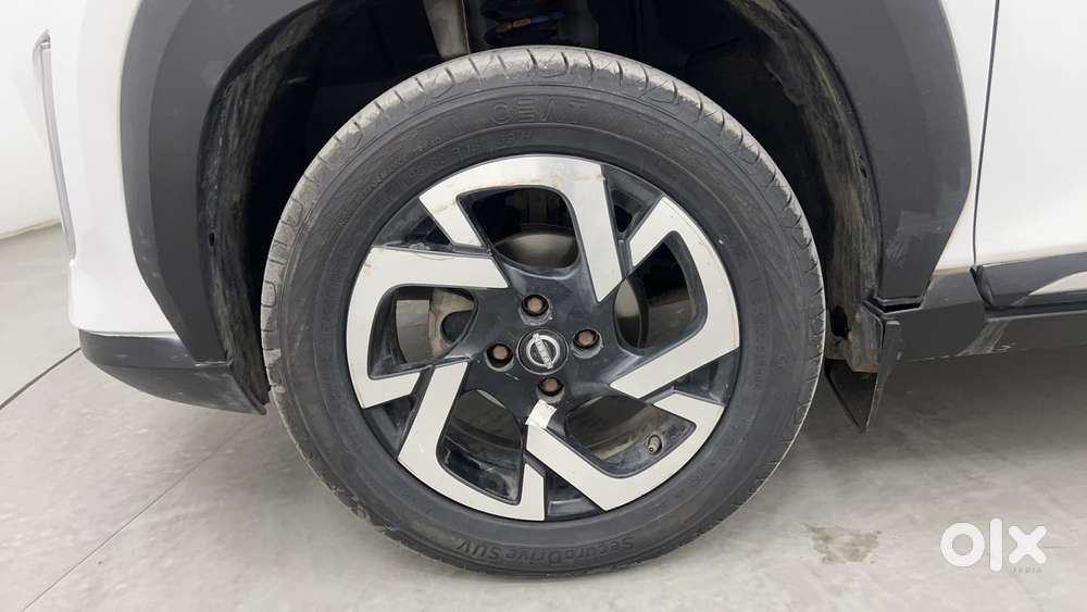 Nissan Magnite 1.0 Xv Premium Turbo (o), 2022, Petrol