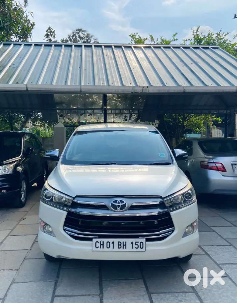 Toyota Innova Crysta Automatic 2.8 Zx Fully Company Serviced
