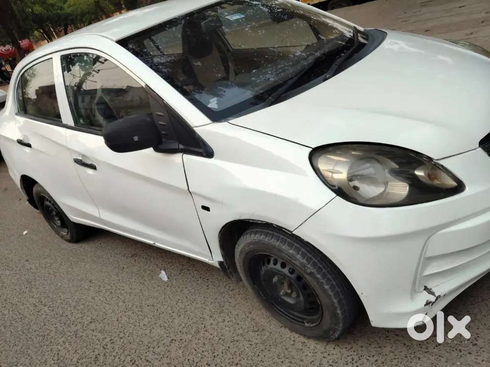 Honda Amaze 2015 Petrol 93000 Km Driven