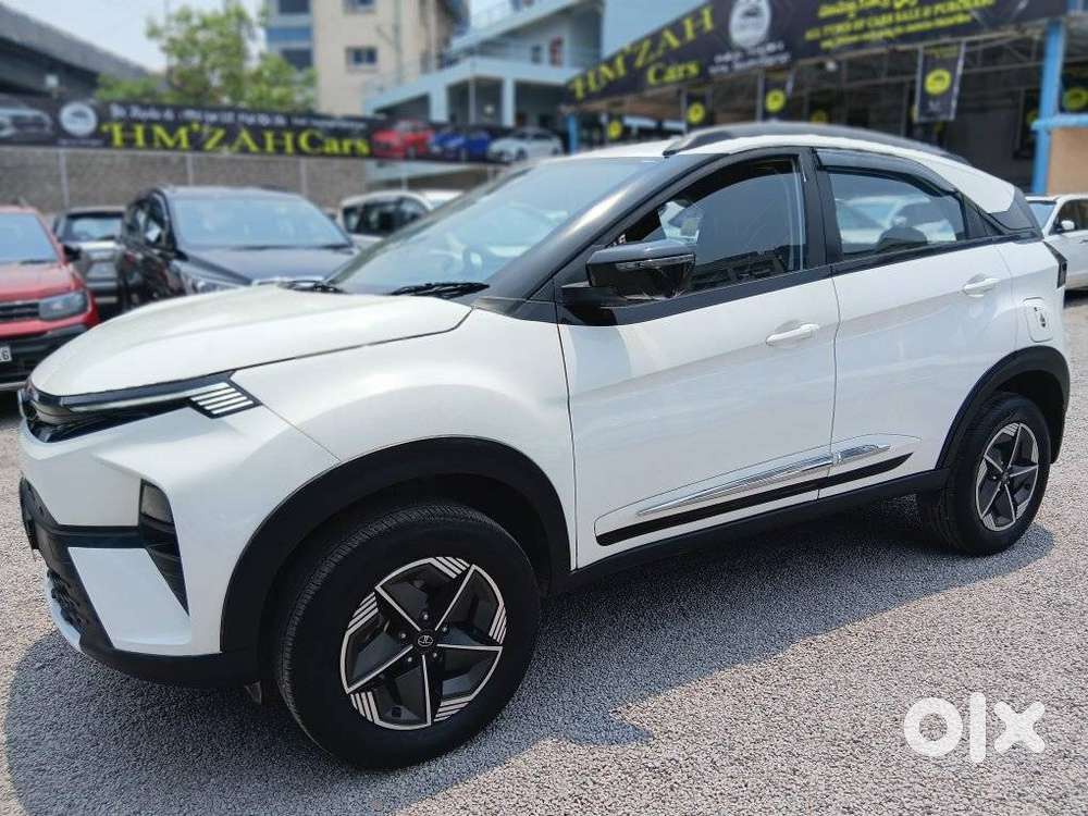 Tata Nexon Creative Plus S 1.2 Revotron Petrol 6 Mt, 2024, Petrol