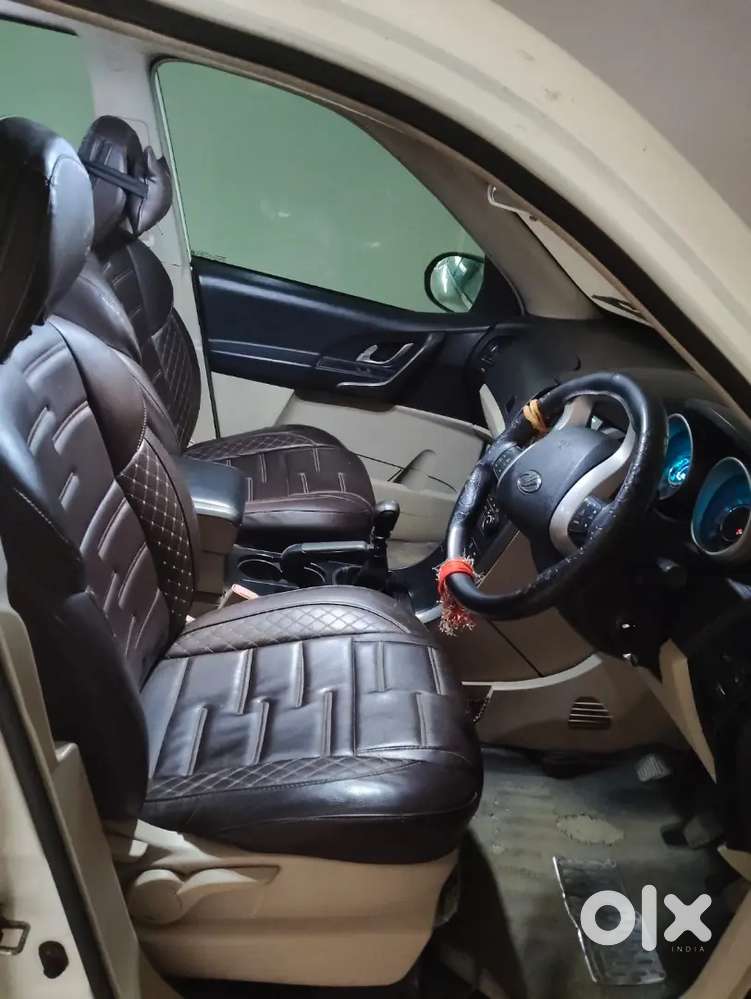 Mahindra Xuv500 2016 Diesel 130000 Km Driven
