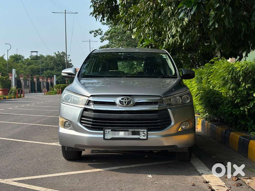 Toyota Innova Crysta 2.4 V 7 Str, 2016, Diesel