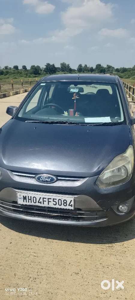Ford Figo 1.2 2012 Petrol