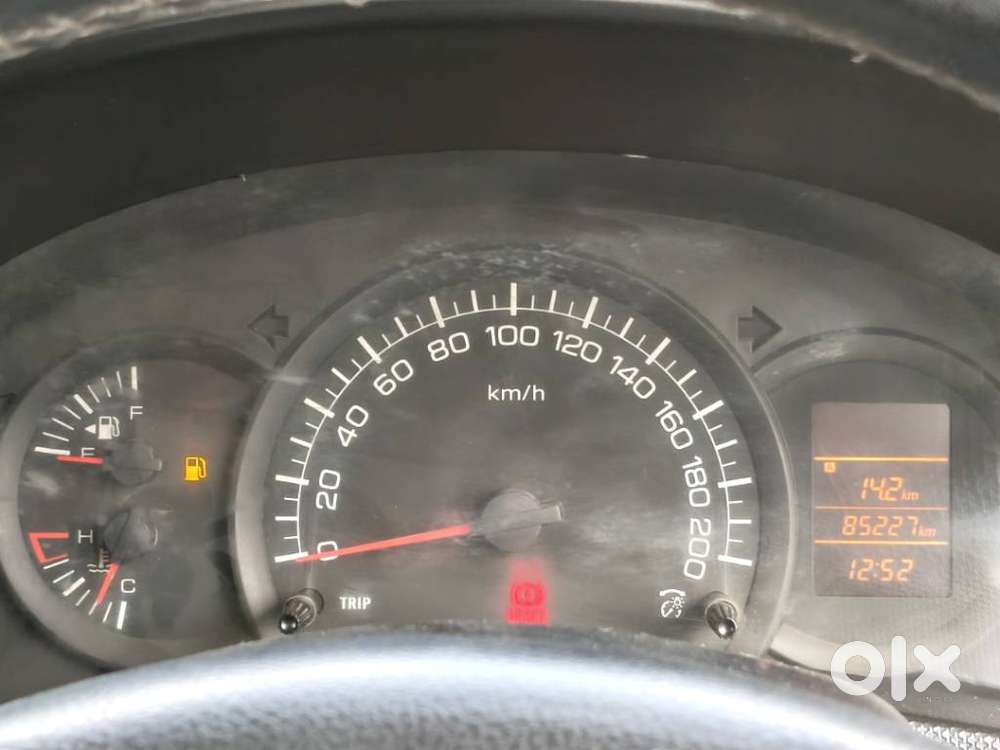 Maruti Suzuki Swift Lxi Option, 2015, Petrol