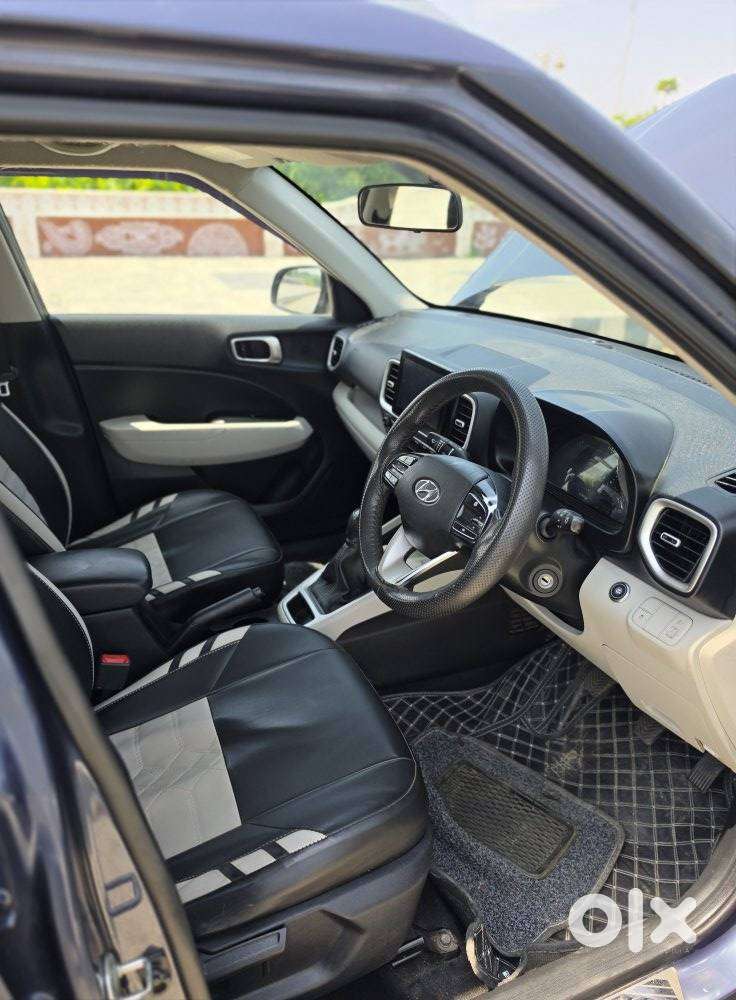 Hyundai Venue 1.2 S (o), 2022, Cng & Hybrids
