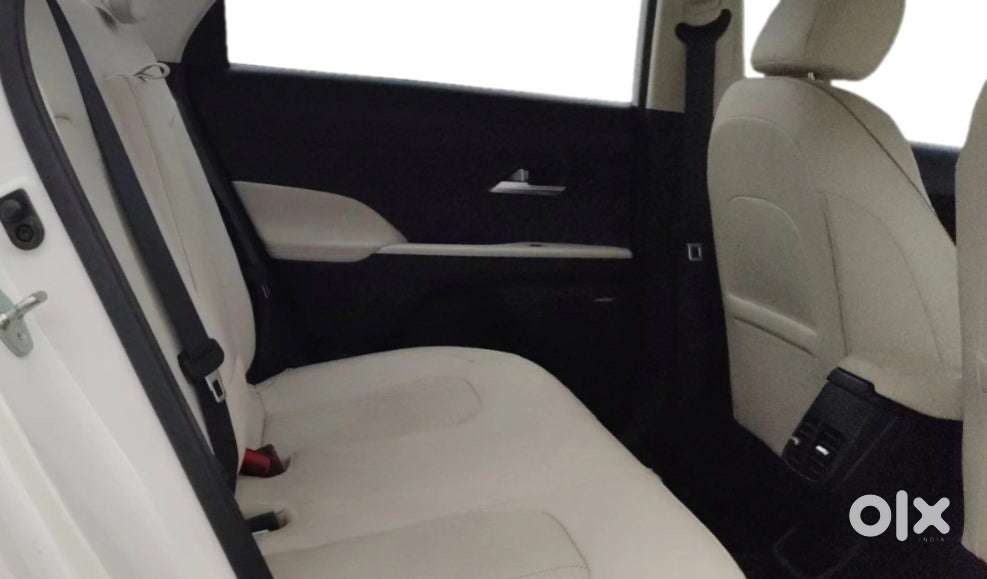 Hyundai Verna 1.5 Sx (o) Ivt, 2025, Petrol