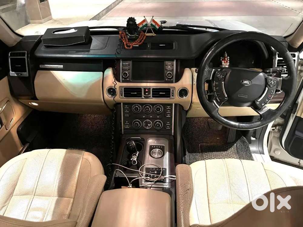Land Rover Range Rover 2010 Year