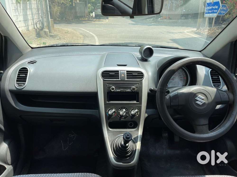 Maruti Suzuki Ritz Vxi, 2013, Petrol
