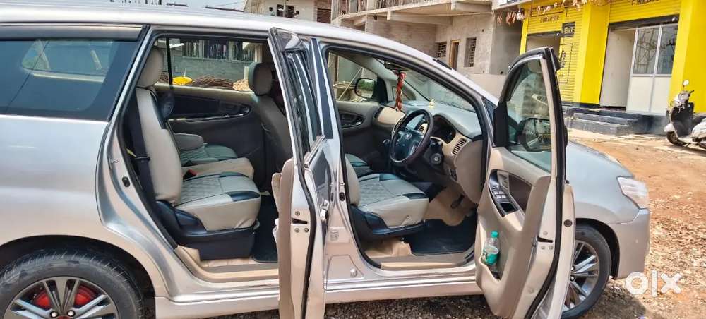 Toyota Innova 2014 Diesel Well Maintained