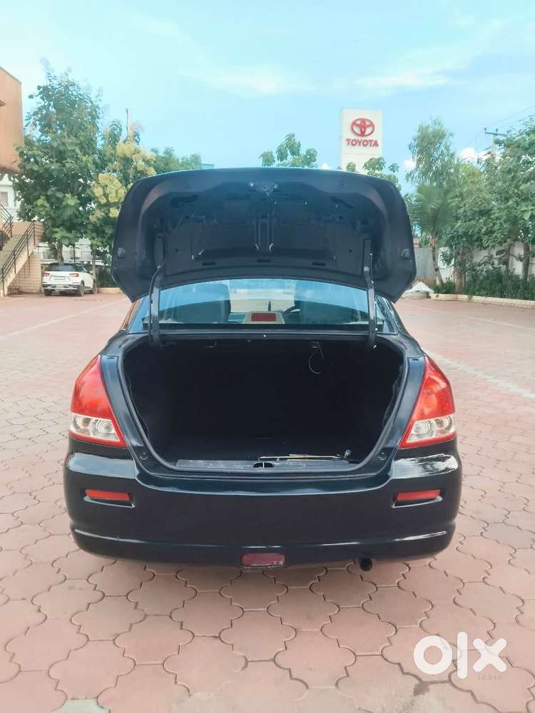 Maruti Suzuki Dzire 1.2 Zxi, 2010, Petrol