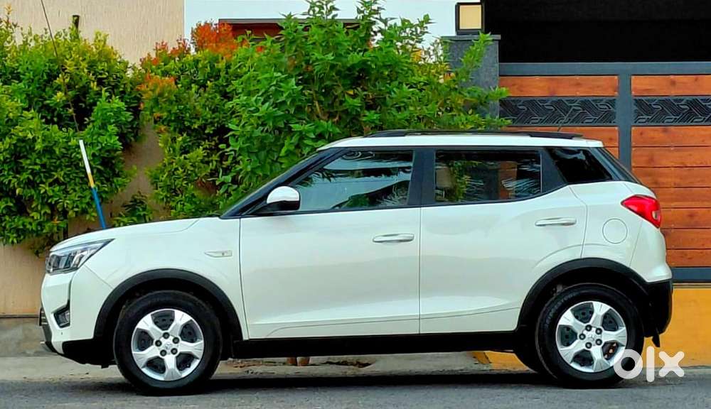 Mahindra Xuv300 W6, 2023, Petrol