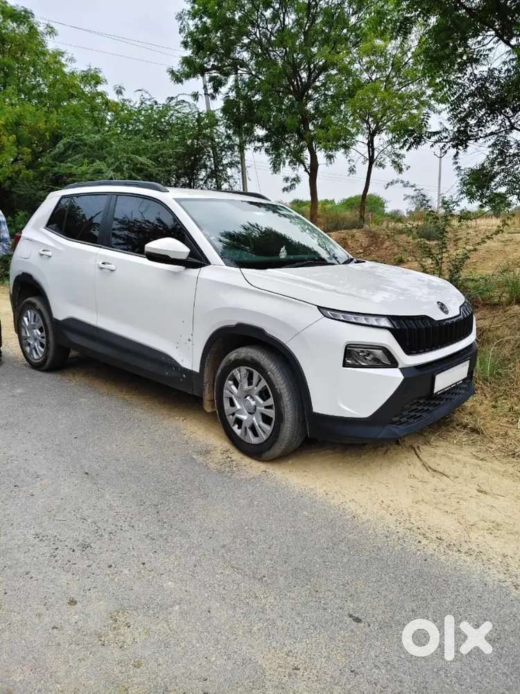 Skoda Kylaq 2025 Petrol 14500 Km Driven