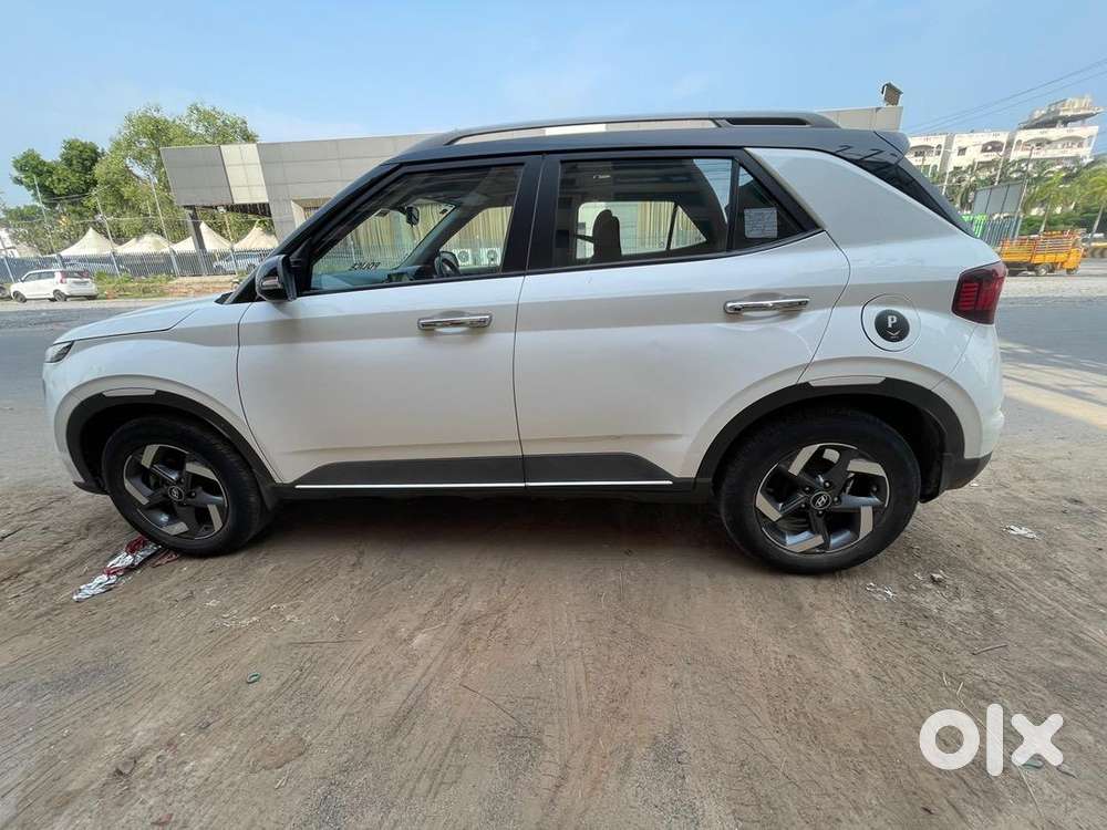 Hyundai Venue Petrol 2020