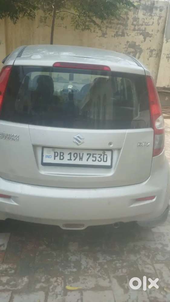 Maruti Ritz Lxi 2011