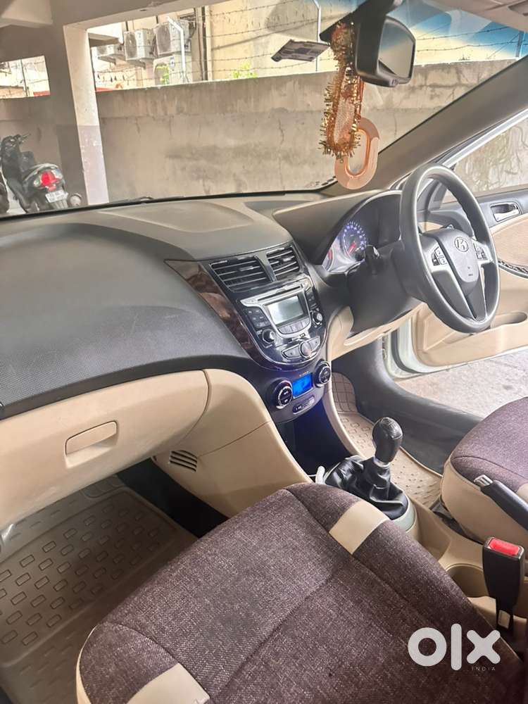 Hyundai Fluidic Verna 2012