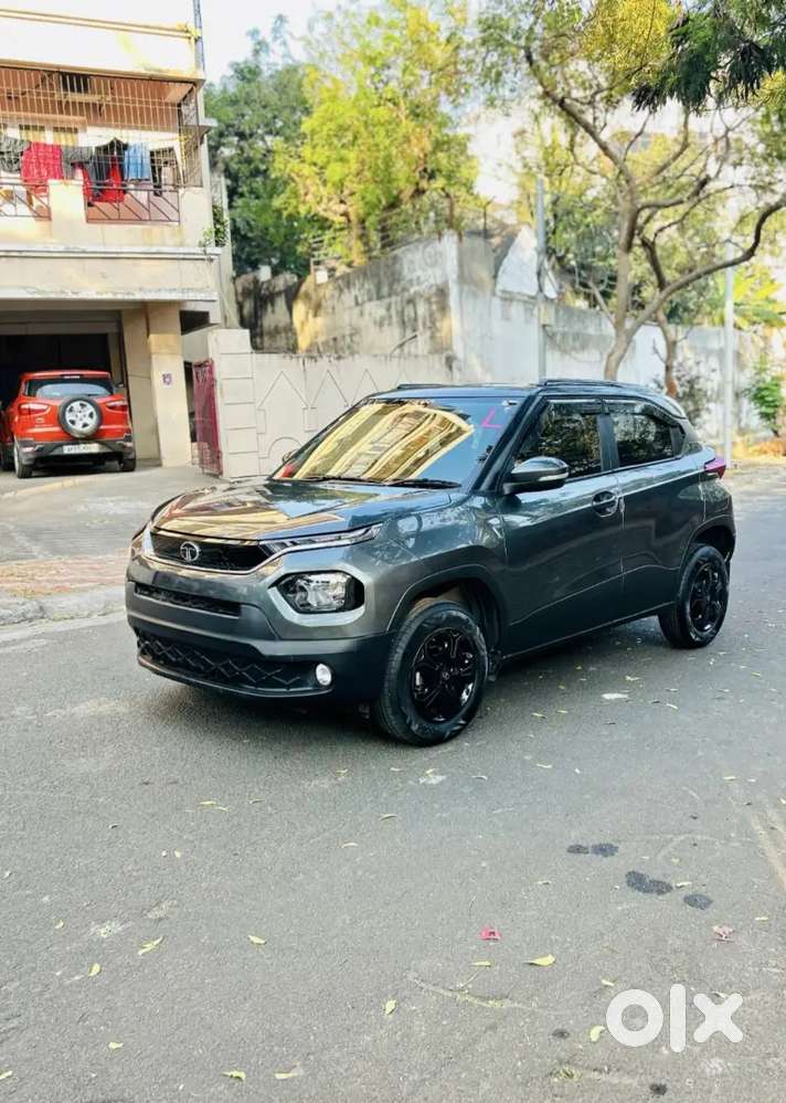 Tata Punch Accomplished Mt Sunroof 2024