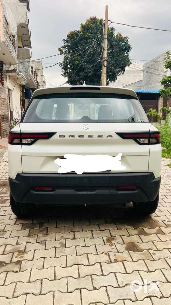 Maruti Suzuki Brezza 2025 Petrol 21000 Km Driven