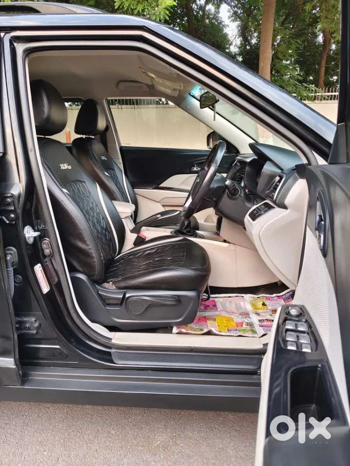 Mahindra Xuv300 W8, 2019, Petrol