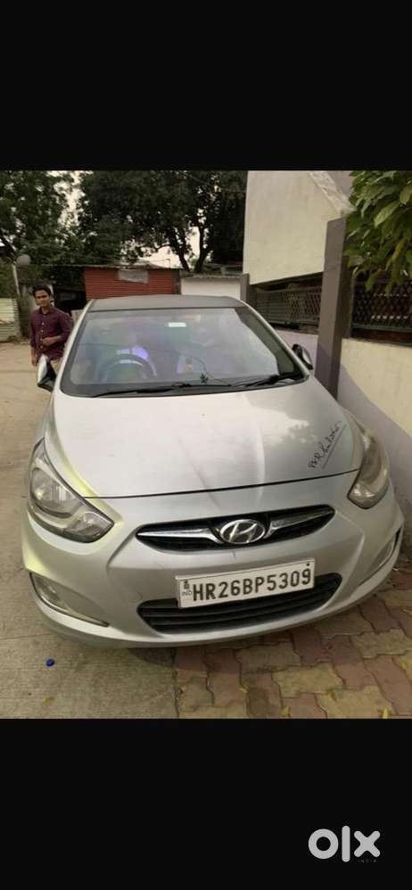 Hyundai Fluidic Verna 2011