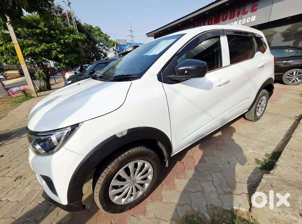 Renault Triber Rxl, 2024, Petrol
