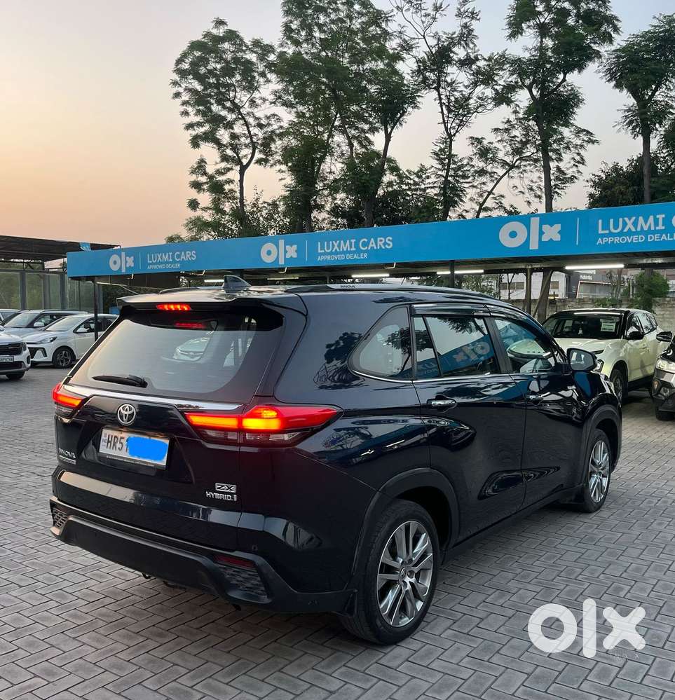 Toyota Innova Hycross 2.0 Zx (o) Hybrid 7 Str, 2024, Cng & Hybrids