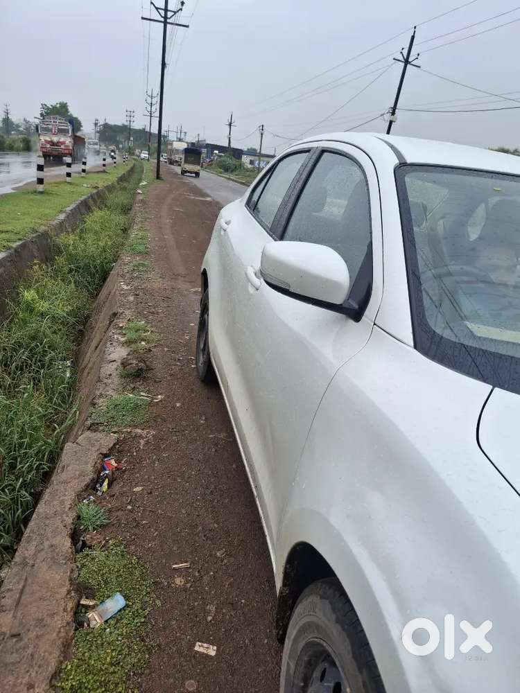 Maruti Suzuki Dzire 1.2 Vxi 2022