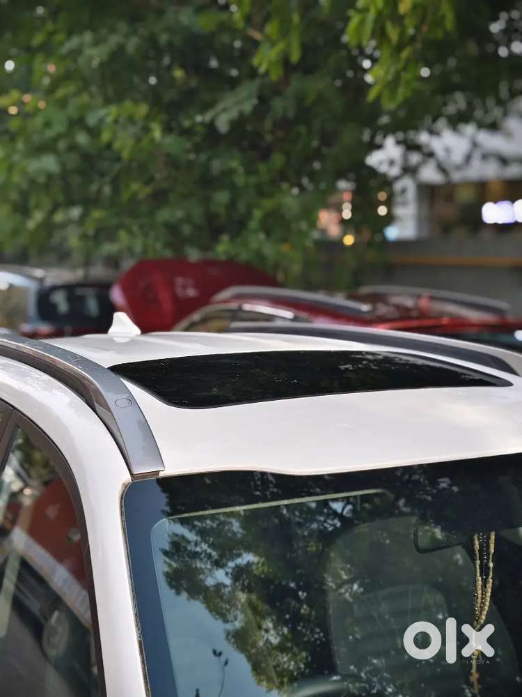 Kia Sonet 2023 Petrol 12600 Km Driven