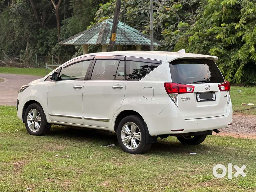 Toyota Innova Crysta 2.8 Z, 2016, Diesel
