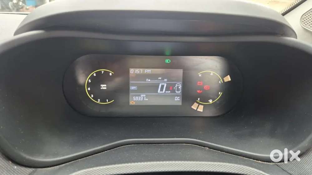 Tata Nexon Pure Diesel 2024