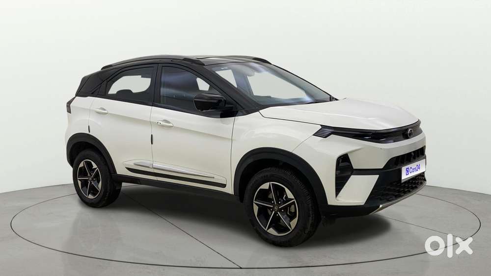 Tata Nexon Fearless S Purple 1.2 Revotron Petrol 6mt Dual Tone, 2025..