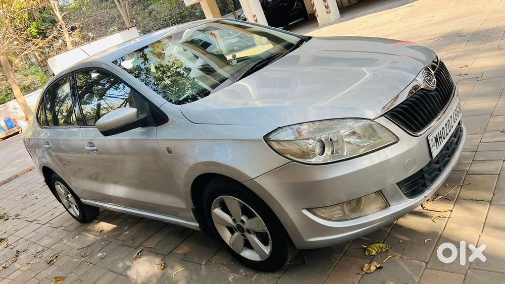 Skoda Rapid 2015 Diesel Top Model Well Maintained