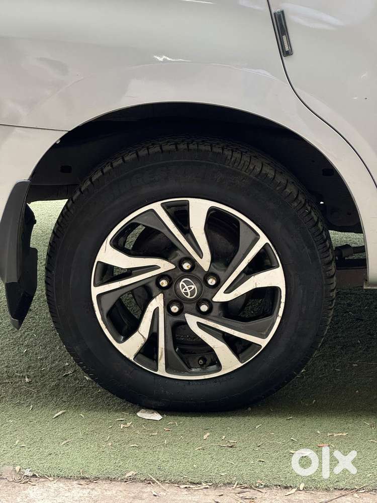 Toyota Innova Crysta 2.4 G Mt, 2021, Diesel