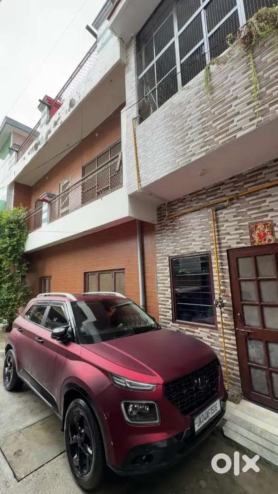 Hyundai Venue 1.0 Turbo 2021 Roamania Red