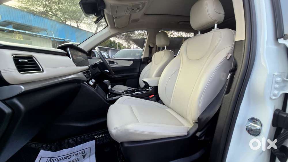 Mahindra Xuv700 2.2 Ax 7 Diesel At Luxury Pack Str, 2024, Diesel
