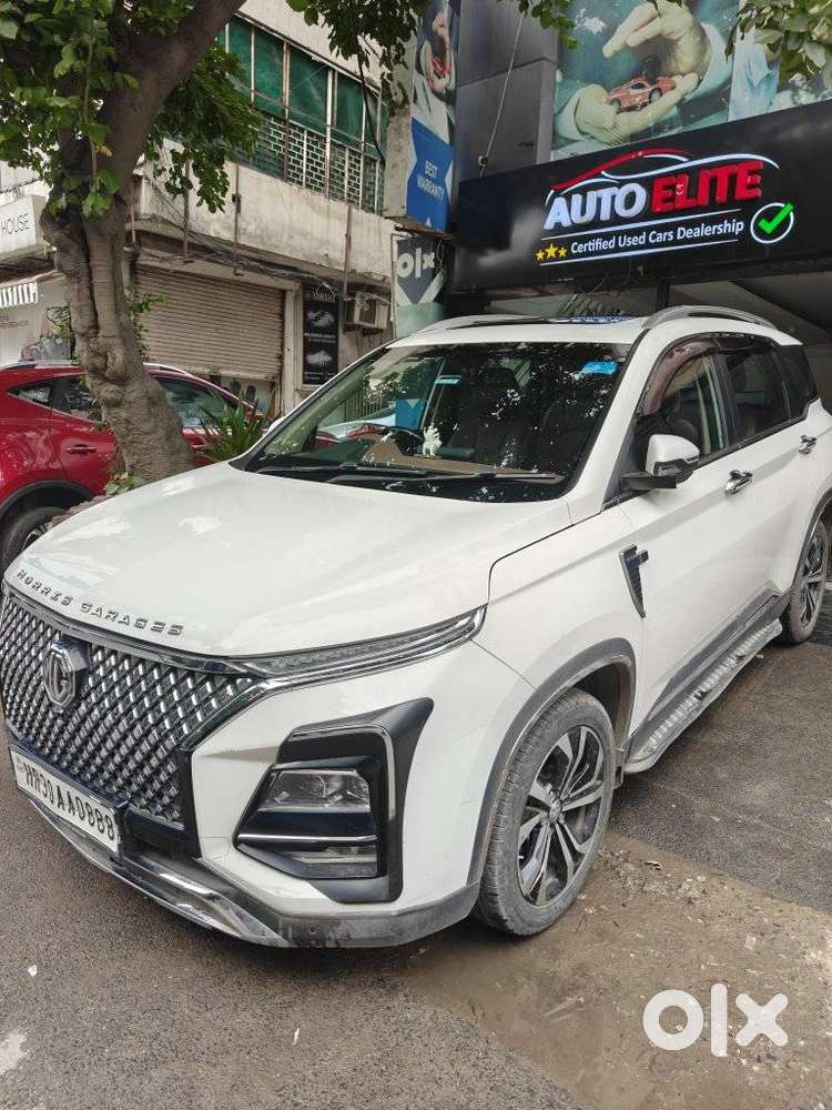 Mg Hector Plus Sharp Pro 1.5 Turbo Petrol Cvt 6 Str, 2023, Petrol