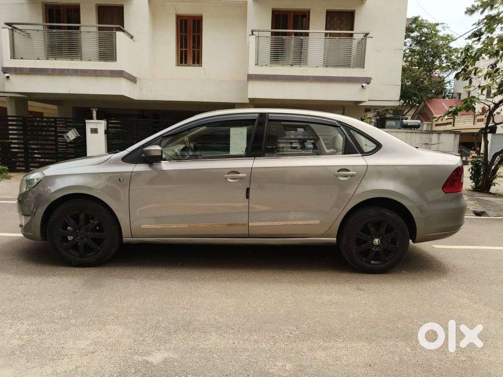 Skoda Rapid Elegance 1.6 TDI CR Manual, 2013, Diesel