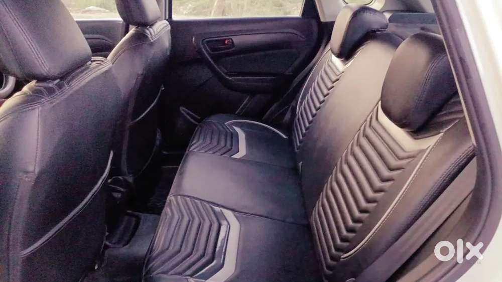 2nd Owner Maruti Brezza 2022  Push Batan Start