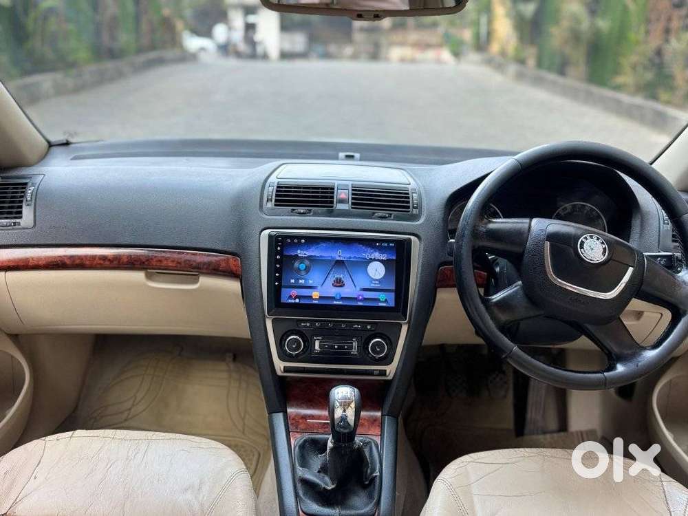 Skoda Laura Ambition 2.0 Tdi Cr Mt, 2011, Diesel