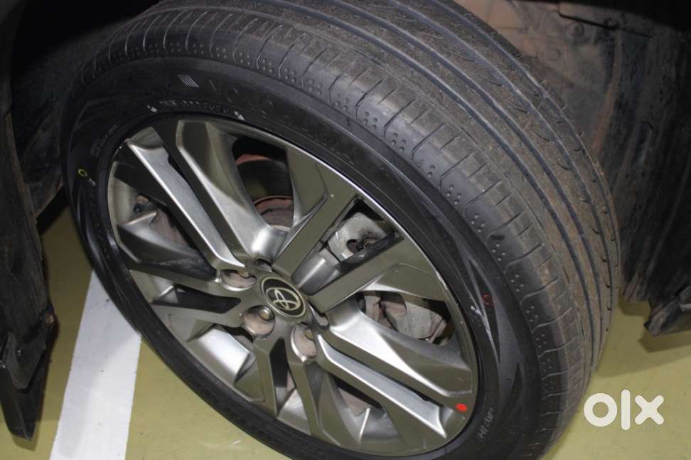 Toyota Innova Hycross 2.0 Zx Hybrid 7 Str, 2025, Petrol