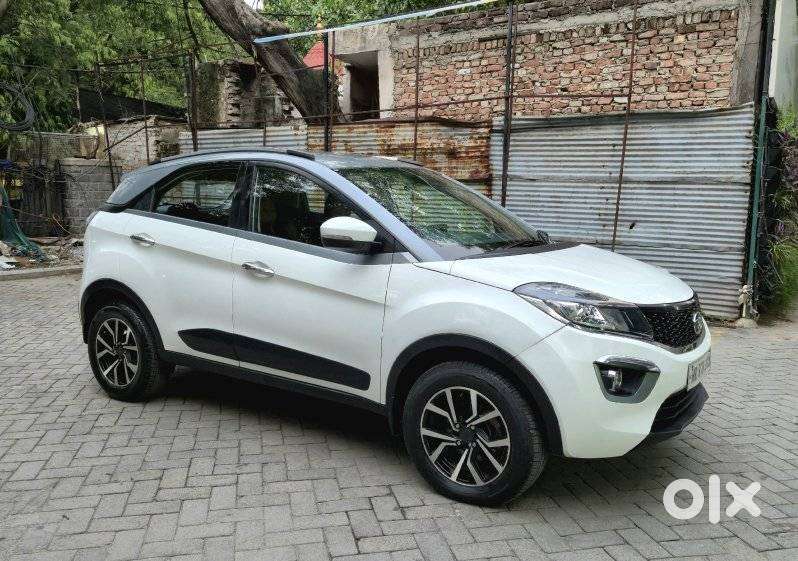 Tata Nexon 1.5 Revotorq Xza Plus Dual Tone Roof Amt, 2018, Diesel