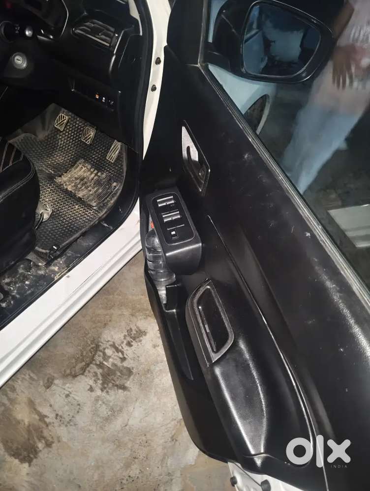 Maruti Suzuki Swift Lxi 2024.  Hr36