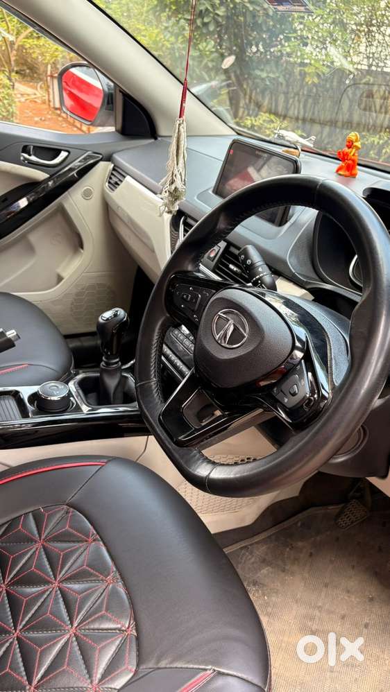 Single Handily Driven Tata Nexon Diesel Top Model