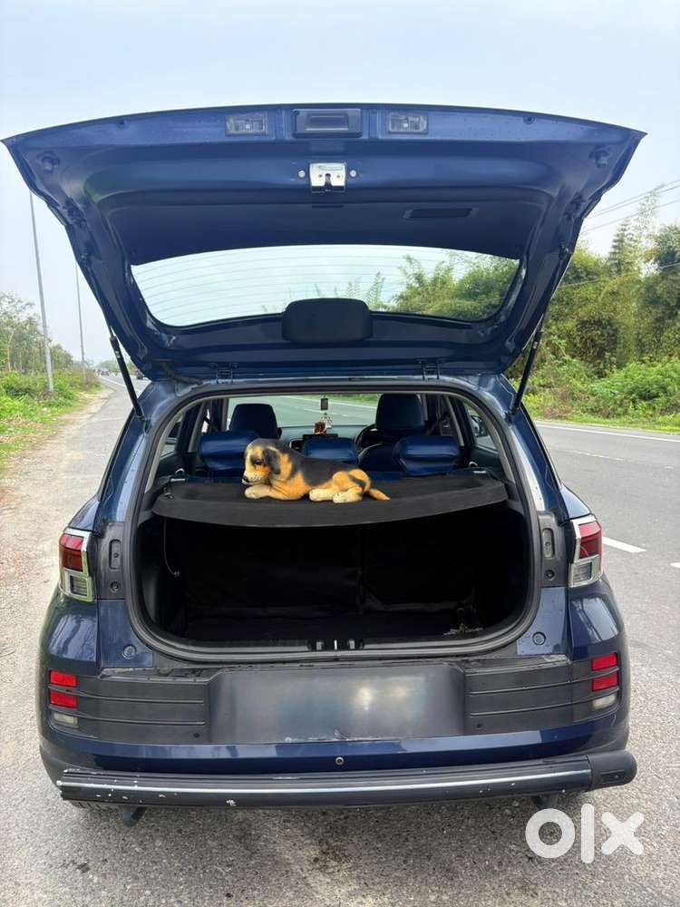 Hyundai Venue 2023 Petrol Well Maintained