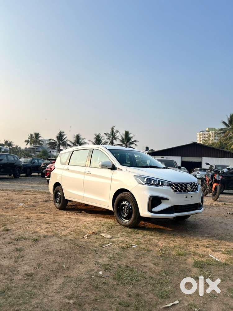 Maruti Suzuki Ertiga 1.5 Tour M 2026