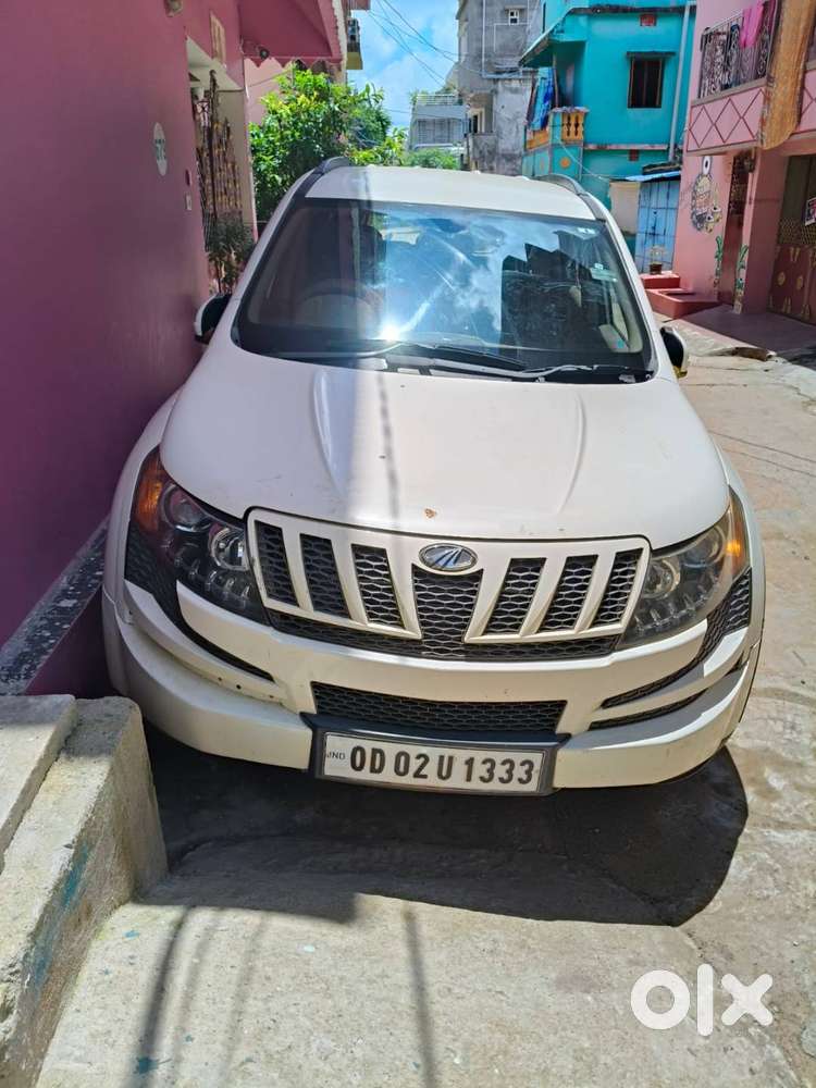 Mahindra Xuv 500 W8. Registration 2015.